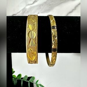 💛Vintage Gold Tone Etched Bangles (2 pcs)